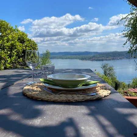 Feriehus Sciareia - House With Stunning Lake View And Garden *