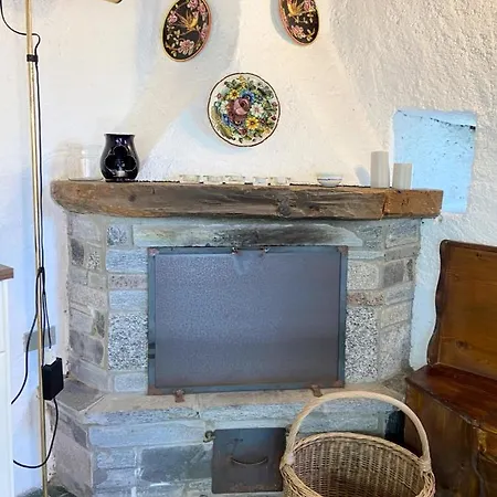 Sciareia - House With Stunning Lake View And Garden Lesa